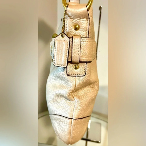 Gently Used COACH Tan Leather Soho Shoulder Bag - Picture 3 of 8